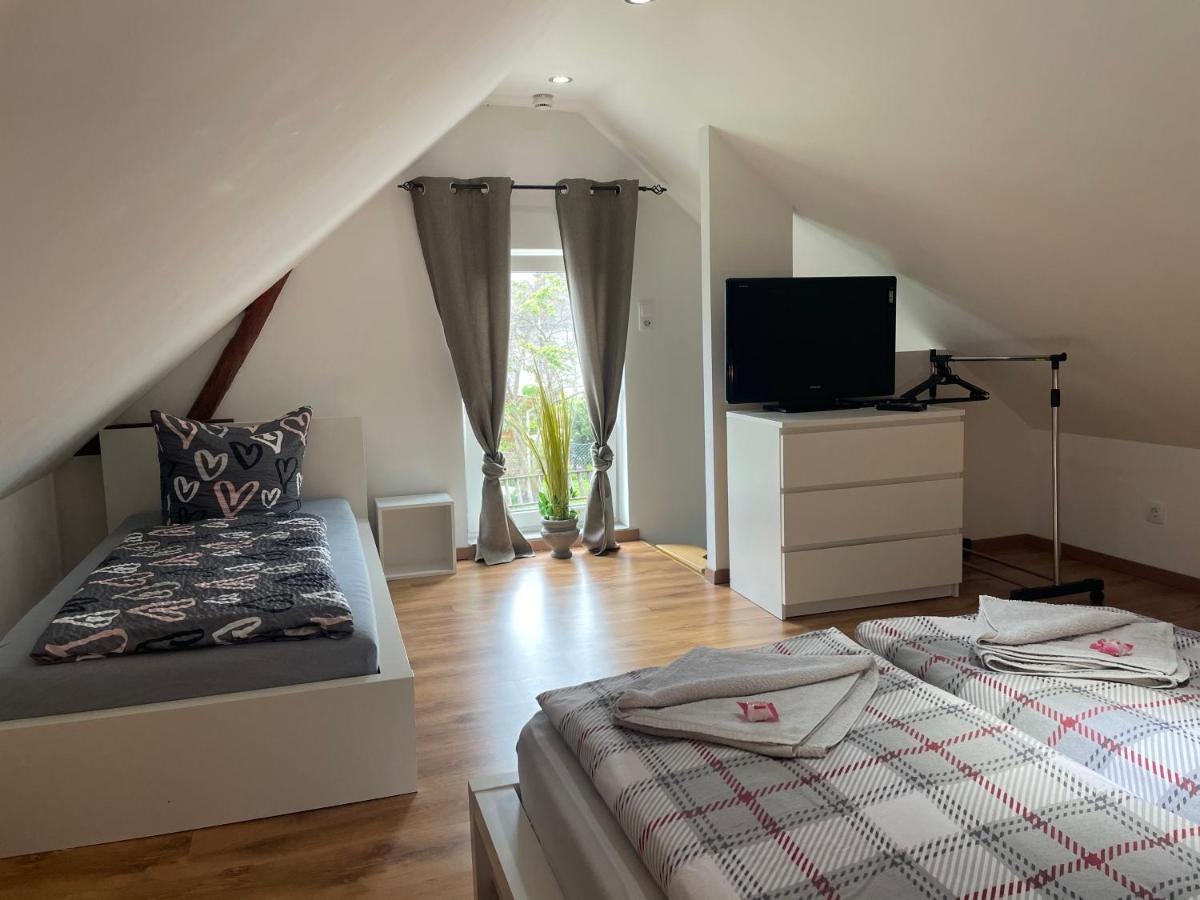 Kleine Gemuetliche Einliegerwohnung Mit Garten Und Pool Нордштеммен Экстерьер фото